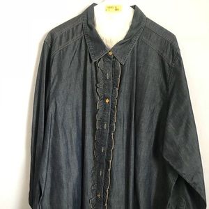 Denim blouse with ruffle, gold buttons